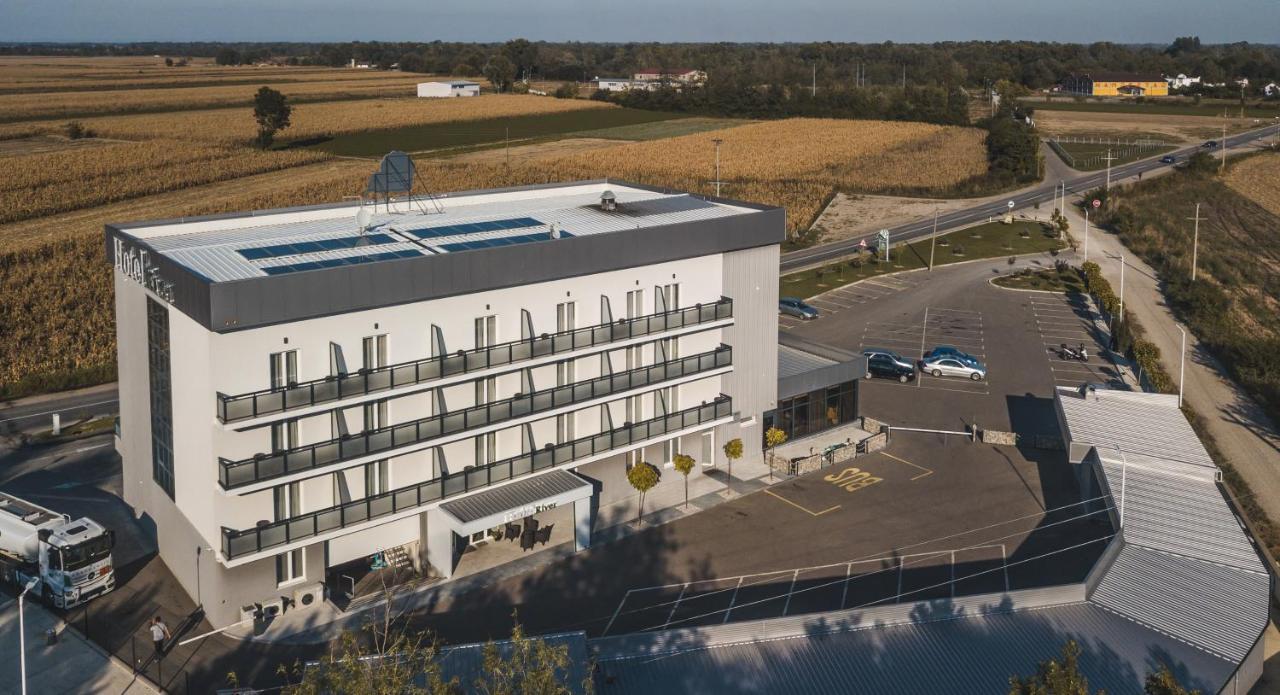 Hotel River Bijeljina Ngoại thất bức ảnh