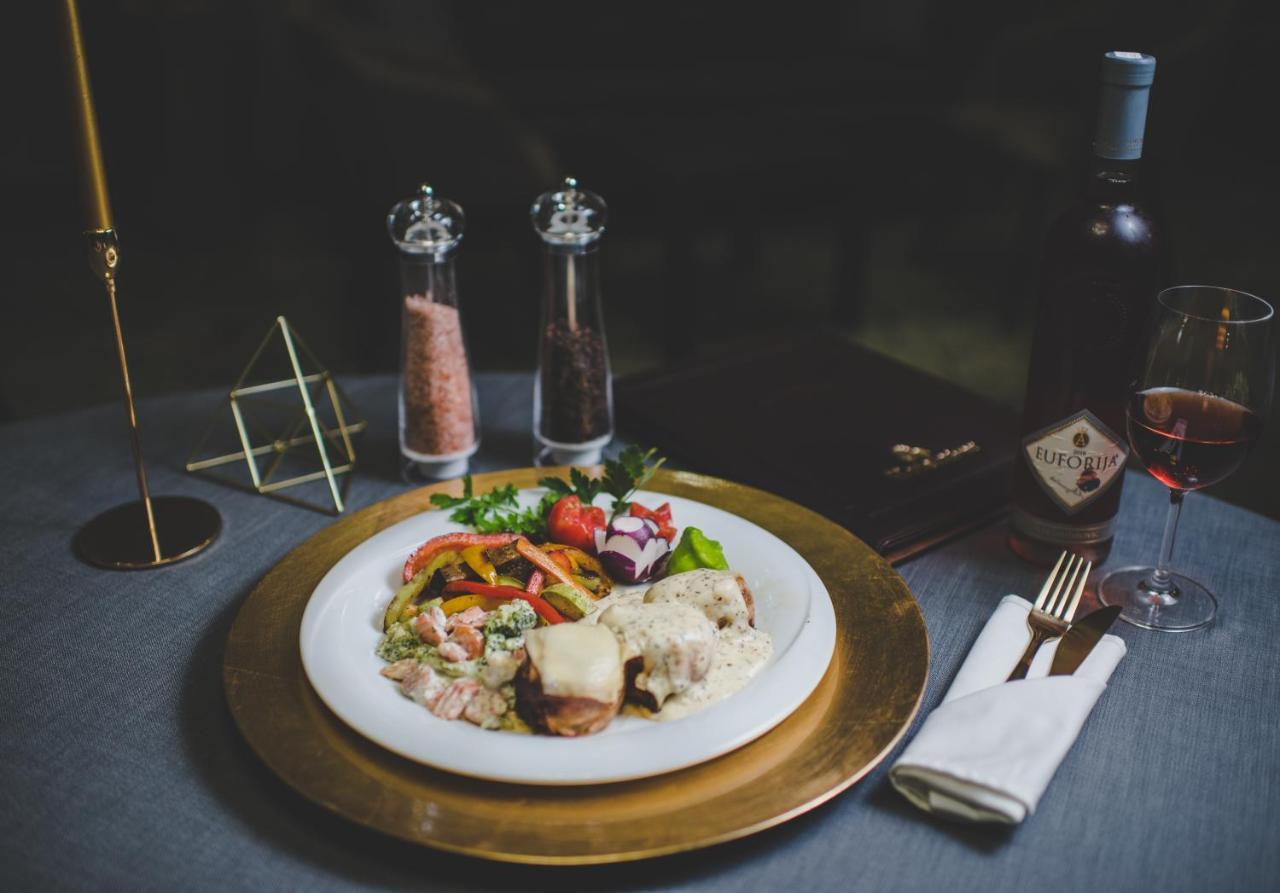 Hotel River Bijeljina Ngoại thất bức ảnh