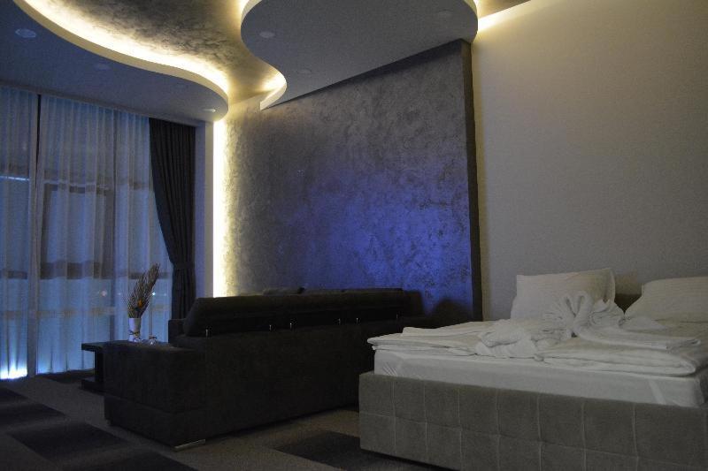 Hotel River Bijeljina Phòng bức ảnh
